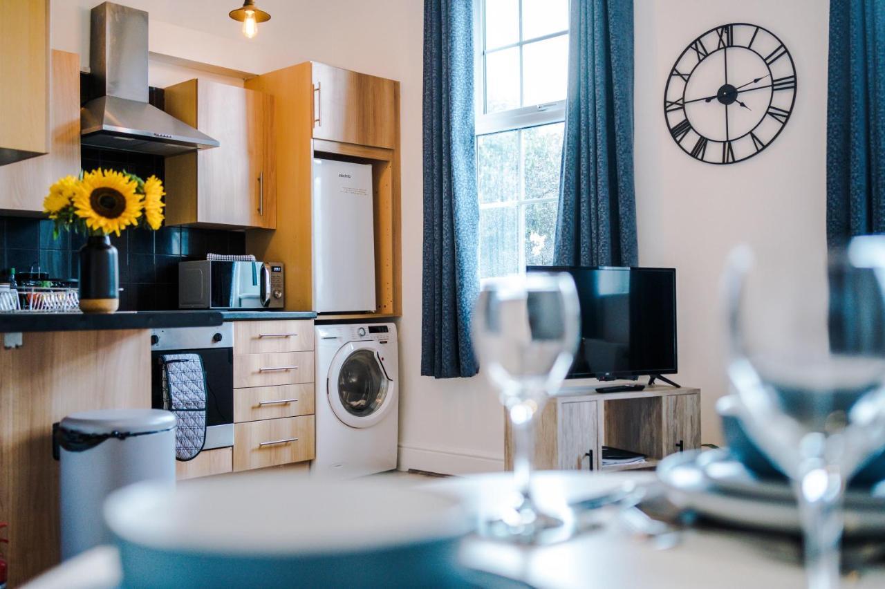 Bright 1-Bed Apartment In Chester By 53 Degrees Property, Ideal For Professionals & Couples, Great Location - Sleeps 4 المظهر الخارجي الصورة