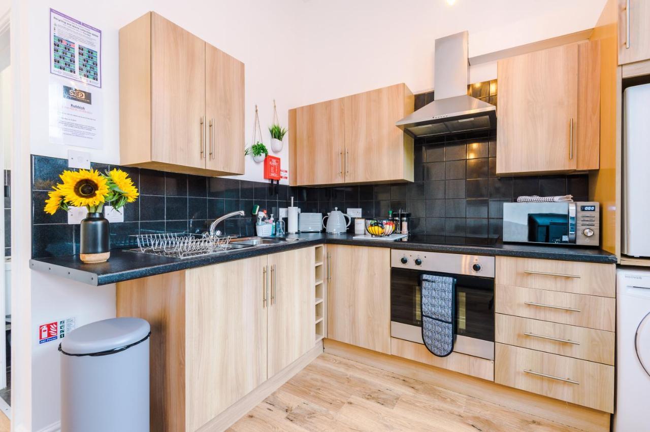 Bright 1-Bed Apartment In Chester By 53 Degrees Property, Ideal For Professionals & Couples, Great Location - Sleeps 4 المظهر الخارجي الصورة